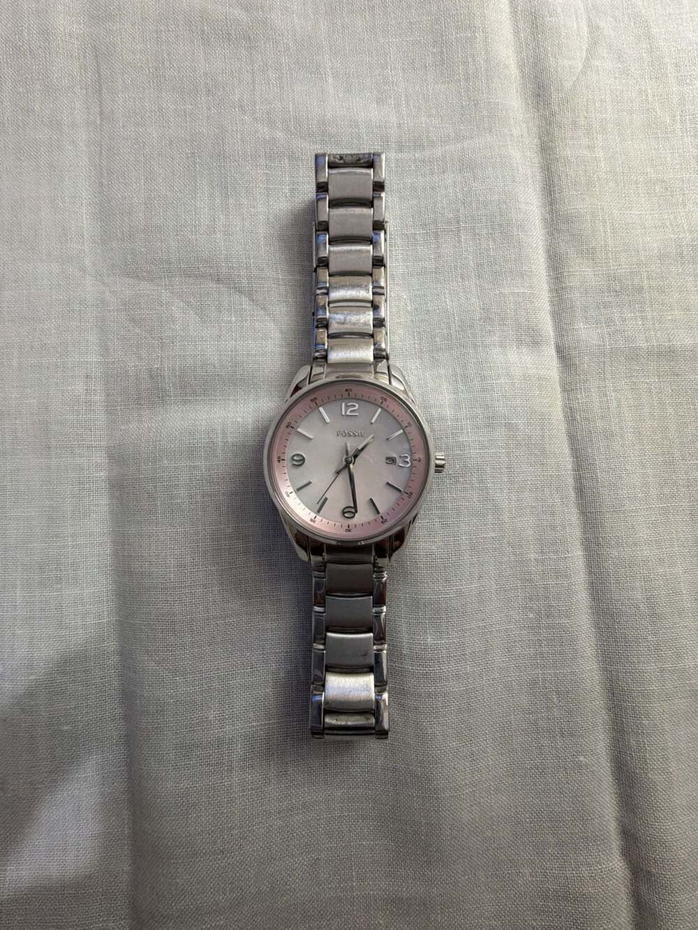 Fossil BQ1407 Stainless Steel Quartz Watch Pink Dial
Will need a new battery